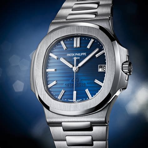 costo patek philippe nautilus